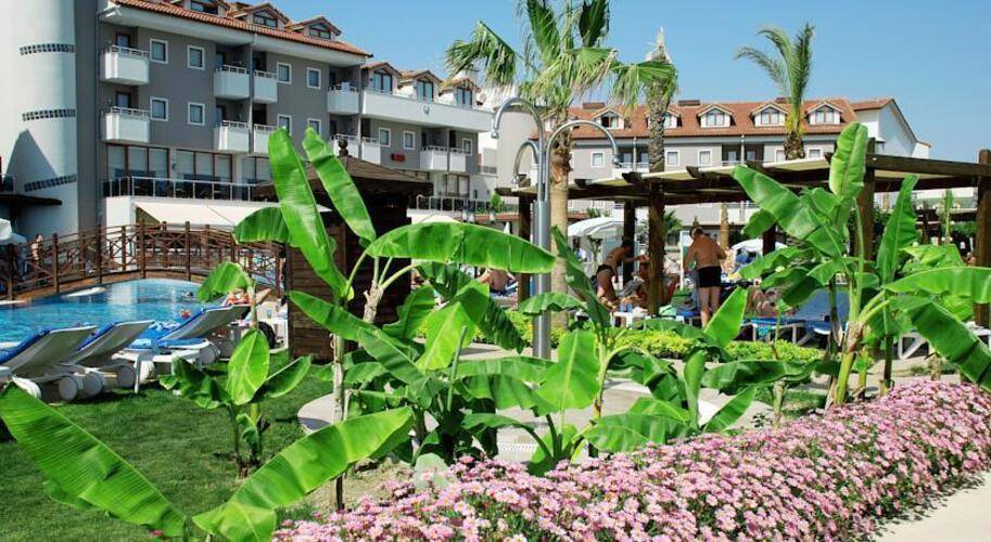 Monachus Hotel & Spa
