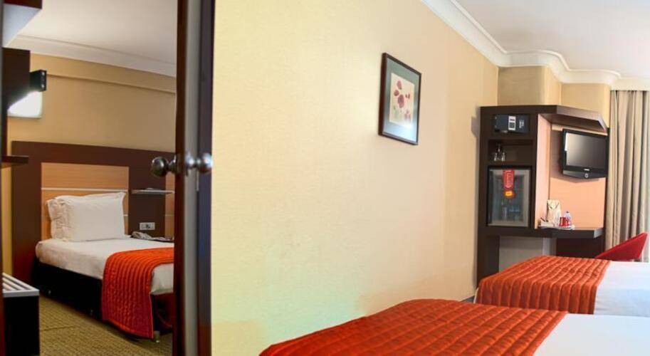 Lamartine Hotel