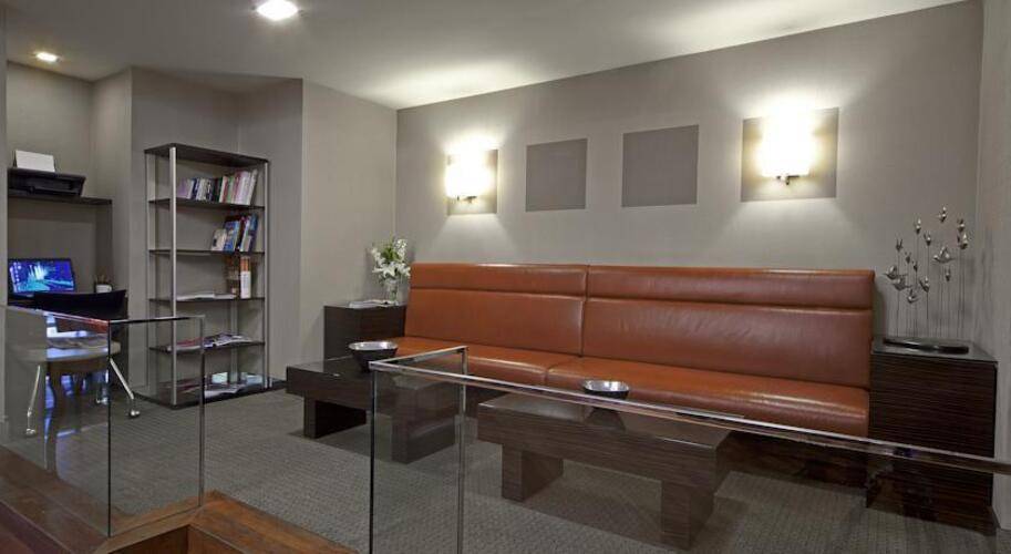 Lamartine Hotel