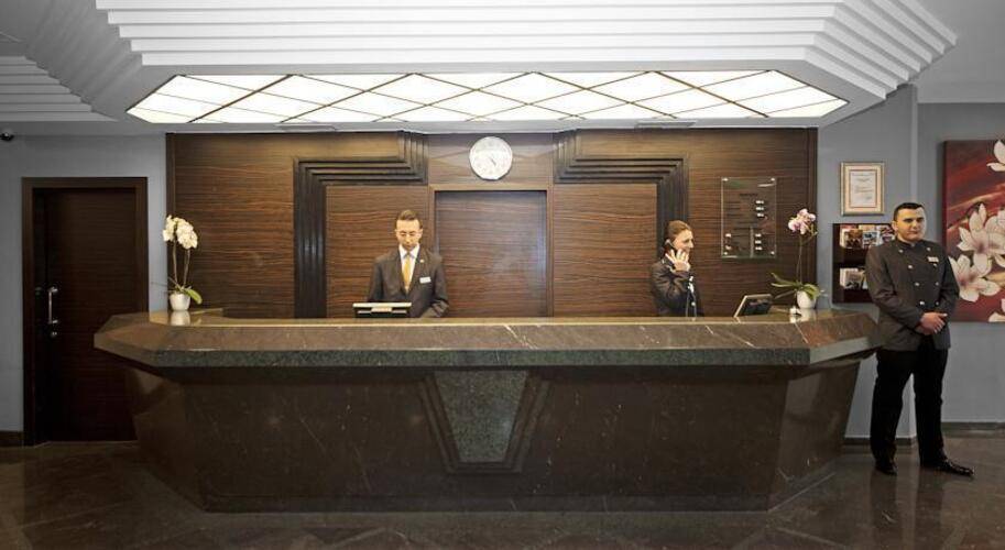 Lamartine Hotel