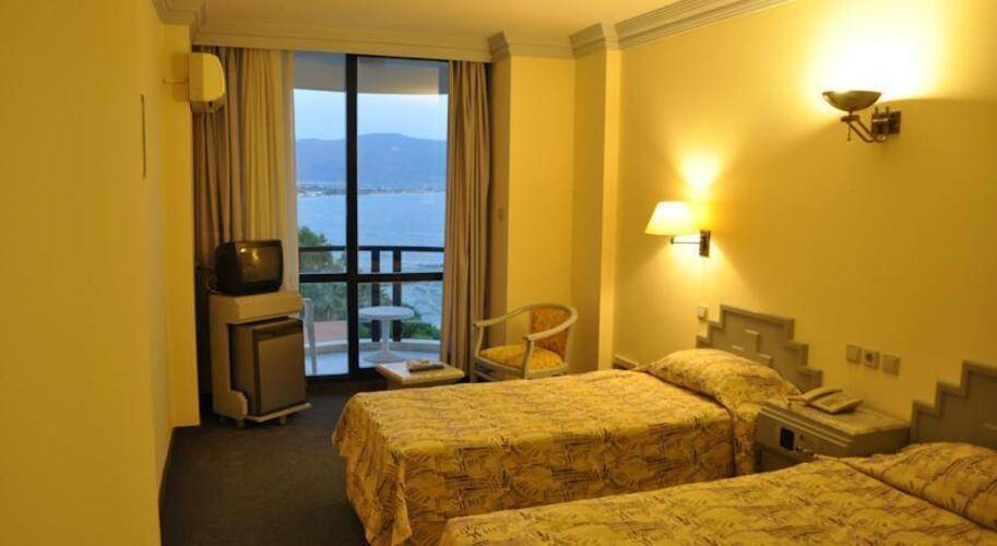 Grand Ozcelik Hotel