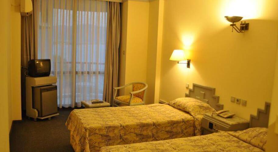 Grand Ozcelik Hotel