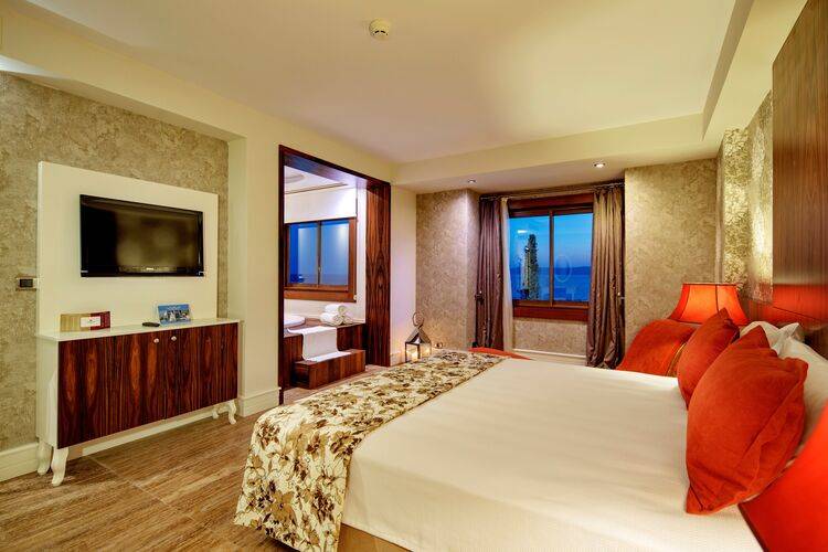 Royal Teos Thermal Resort Clinic & Spa (Ex.Euphoria Aegean Resort&Spa)