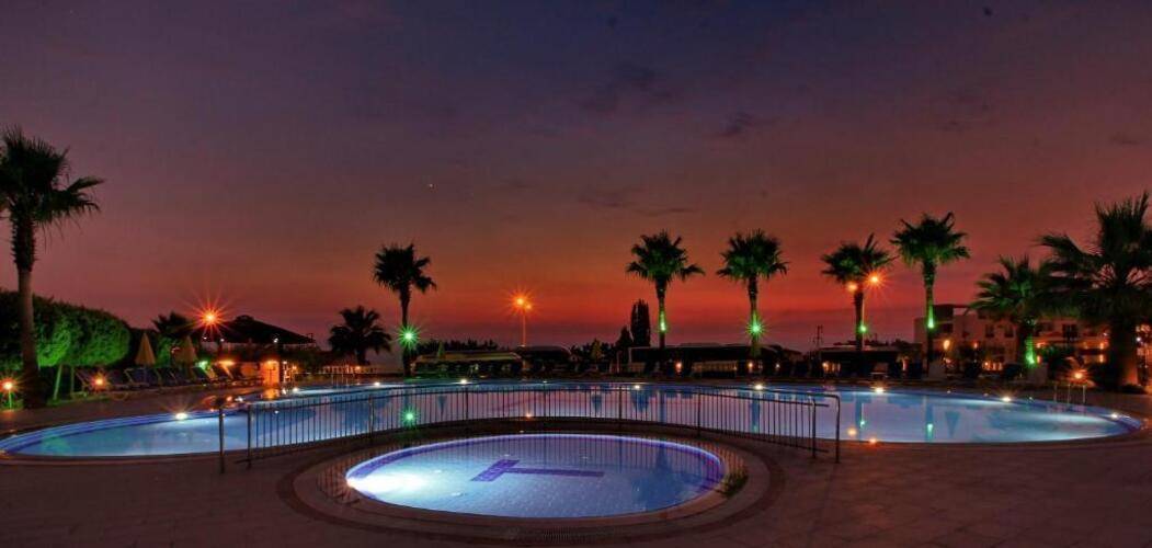 Royal Palace Kusadasi (Ex. Tatlises Hotel)