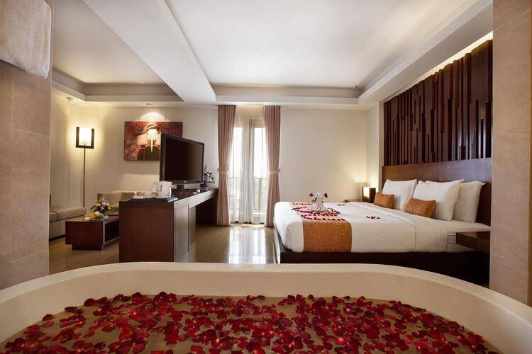 Sense Hotel Seminyak