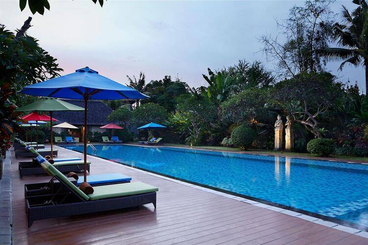Santika Siligita Hotel