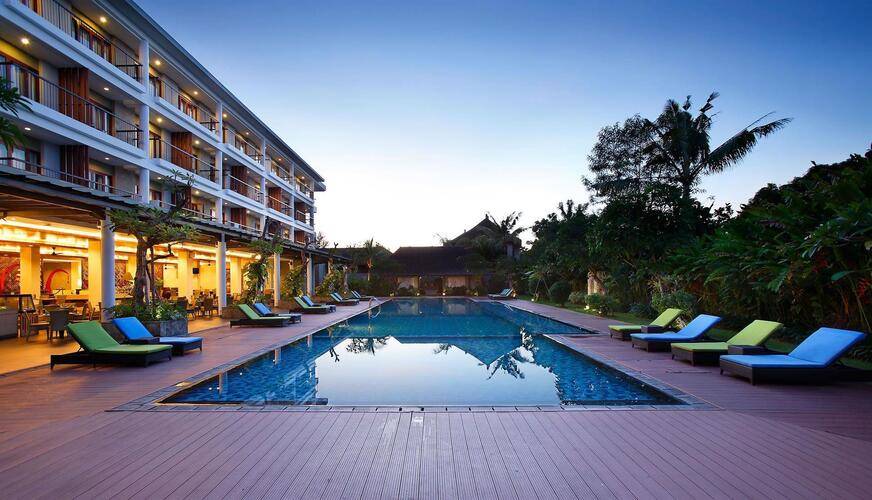 Santika Siligita Hotel