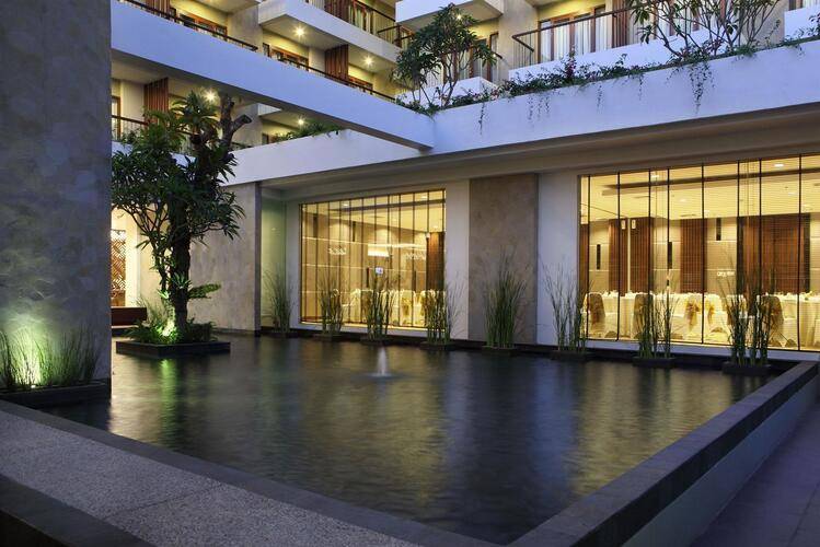 Santika Siligita Hotel
