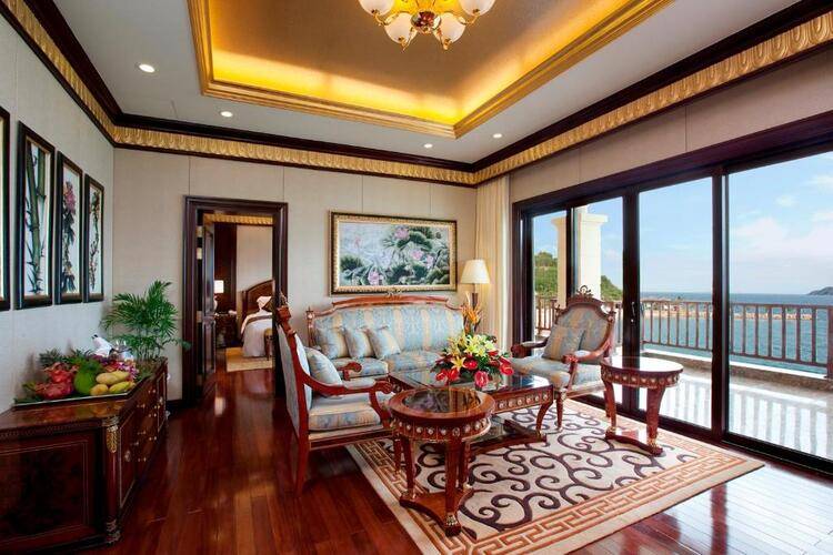 Vinpearl Luxury Nha Trang