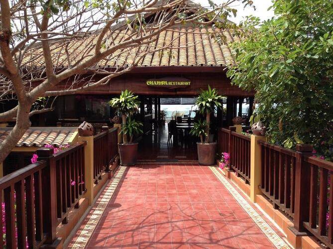 Poshanu Resort