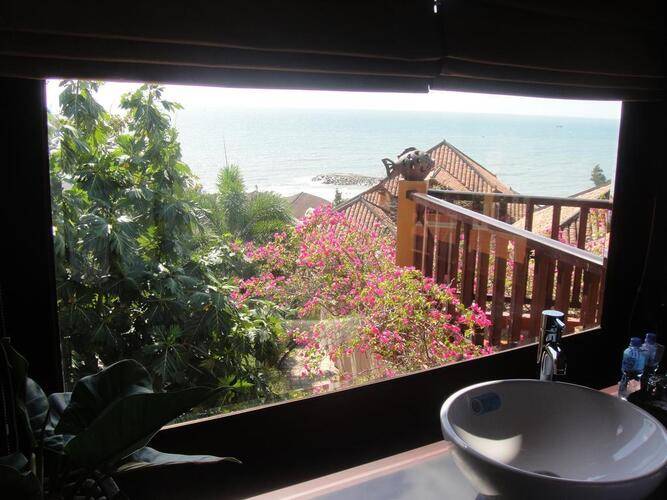 Poshanu Resort