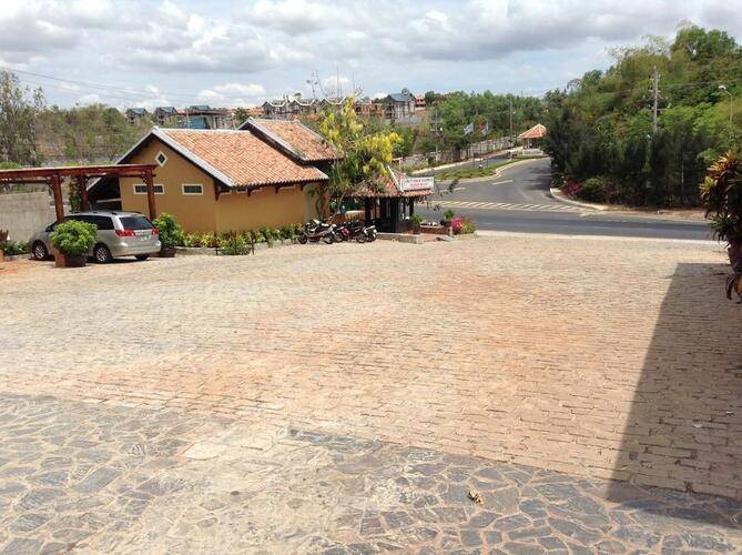 Poshanu Resort