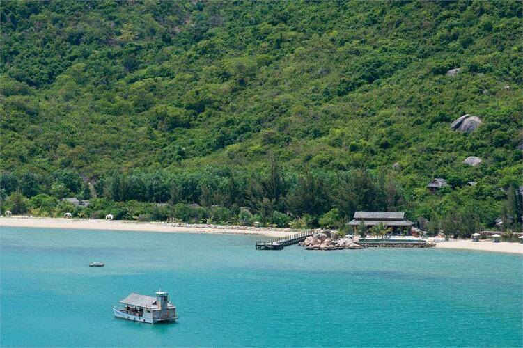 L Alya Ninh Van Bay