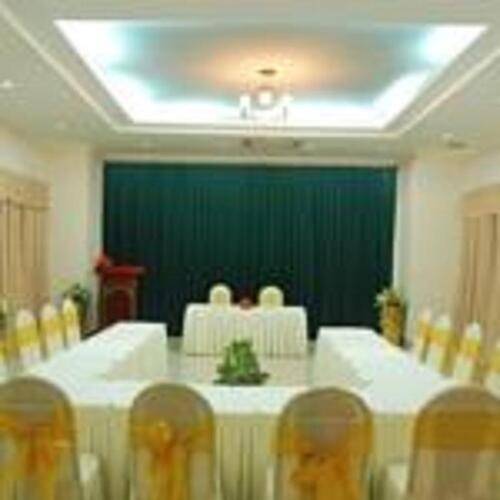 The Light Hotel & Resort