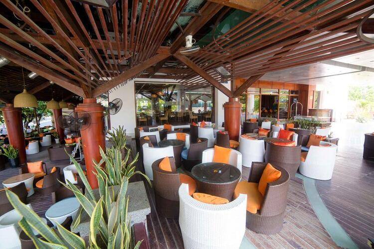 The Light Hotel & Resort