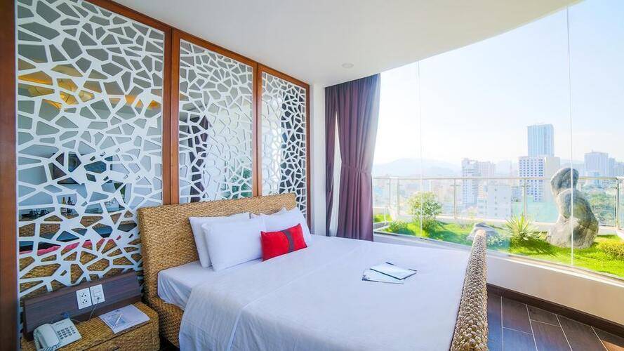 The Light Hotel & Resort