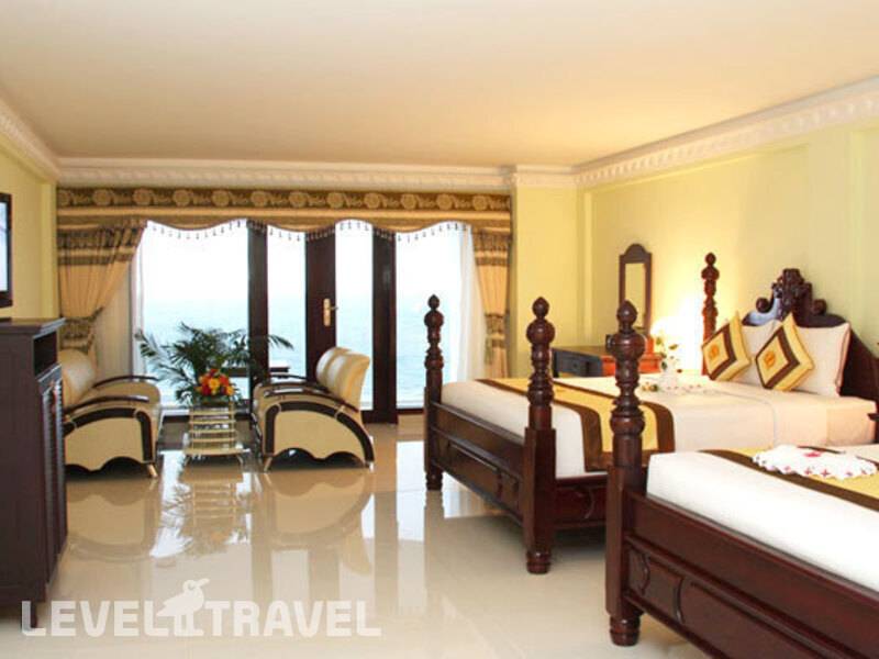 Фотография Ocean Front Hotel