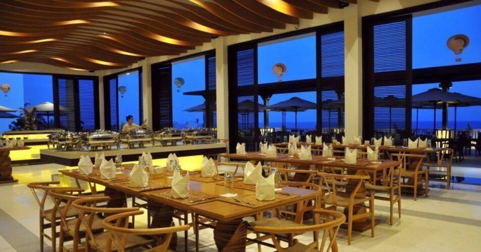 The Cliff Resort & Residences