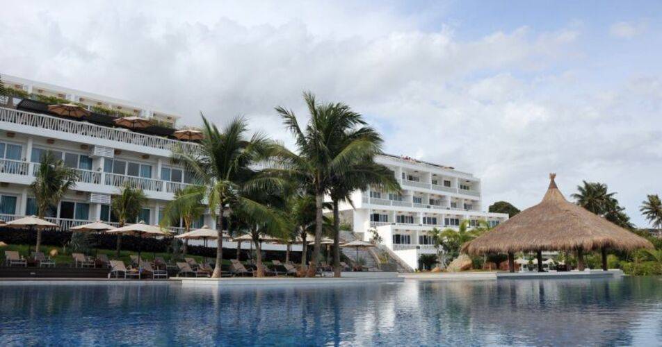 The Cliff Resort & Residences
