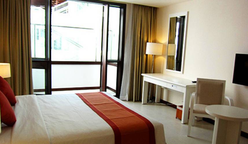 Nhi Phi Hotel