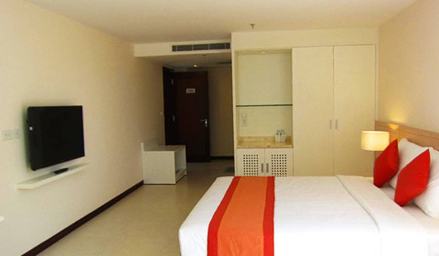 Nhi Phi Hotel
