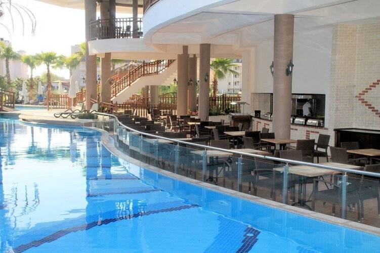 Side Crown Select Hotel