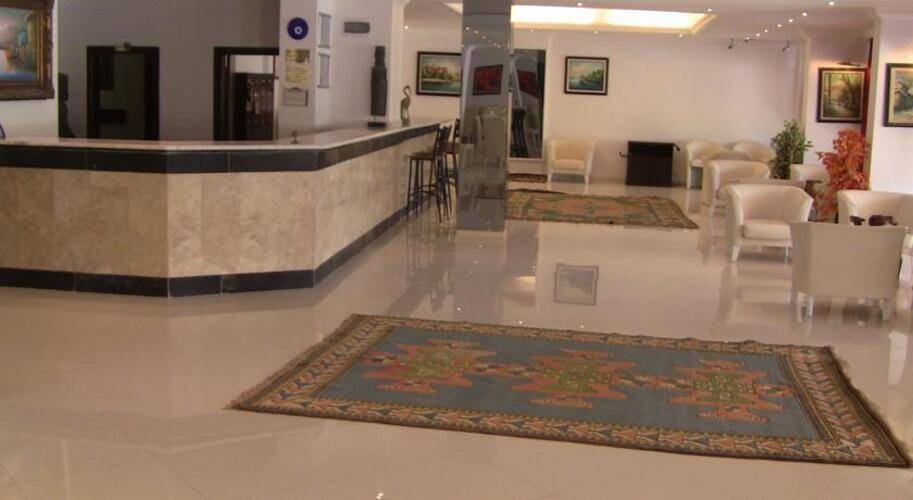 Temple Beach Hotel
