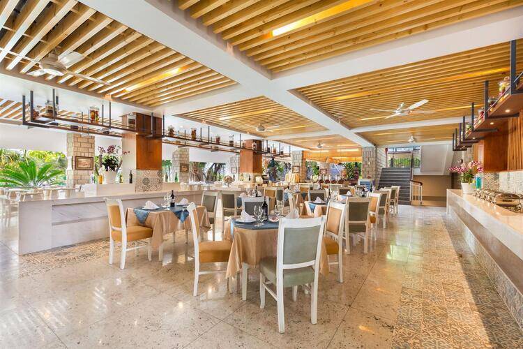 Oriental Pearl Beach Resort & Spa (Ex. Hoang Ngoc Beach Resort)