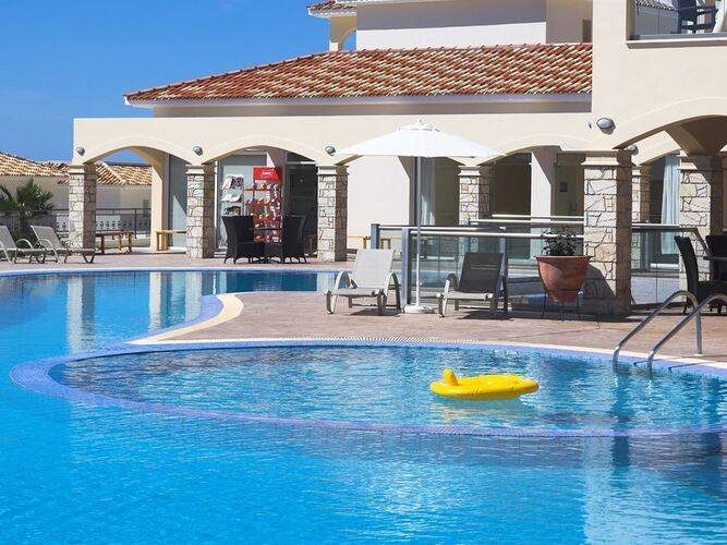 Club St. George Hills Resort