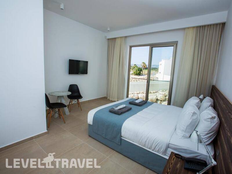 Фотография Amphora Beach Resort & Suites