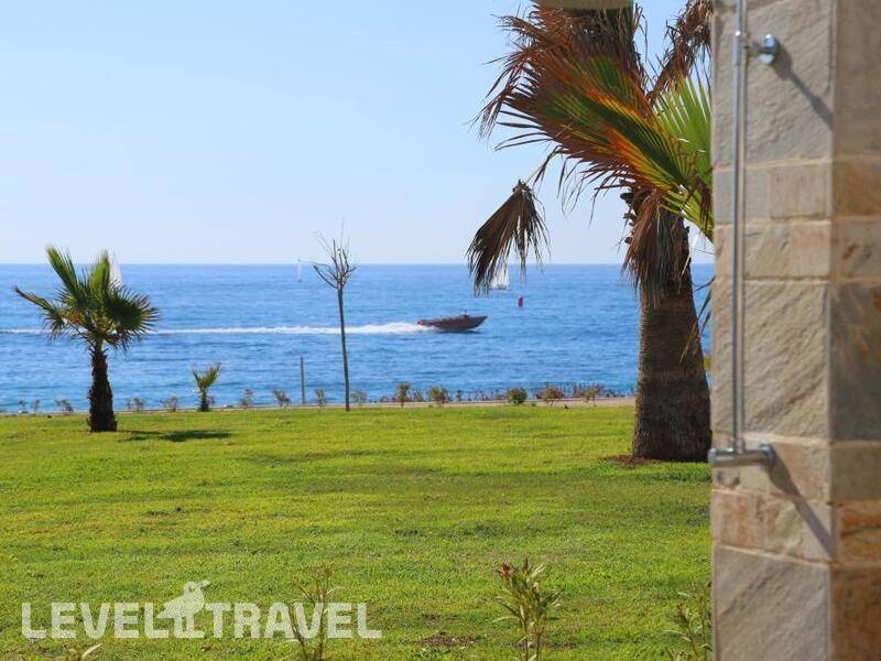 Фотография Amphora Beach Resort & Suites