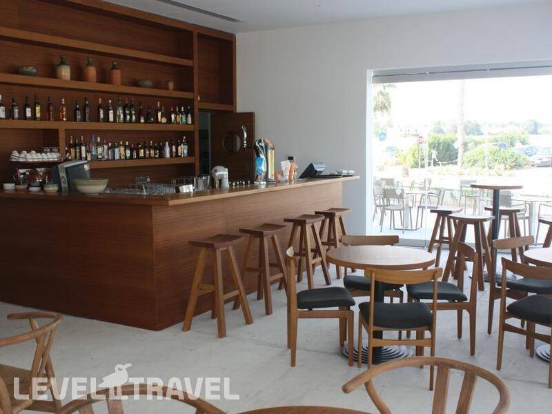 Фотография Amphora Beach Resort & Suites