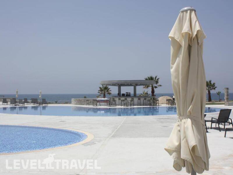 Фотография Amphora Beach Resort & Suites