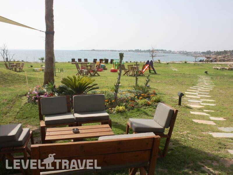 Фотография Amphora Beach Resort & Suites