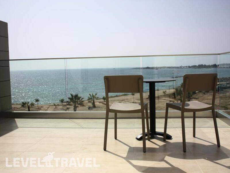 Фотография Amphora Beach Resort & Suites