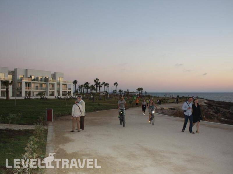 Фотография Amphora Beach Resort & Suites