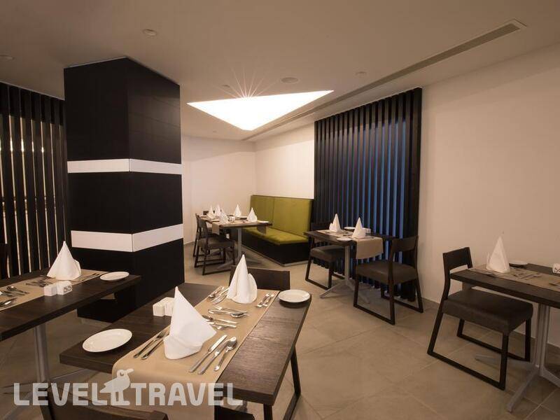 Фотография Evalena Beach Hotel Apts