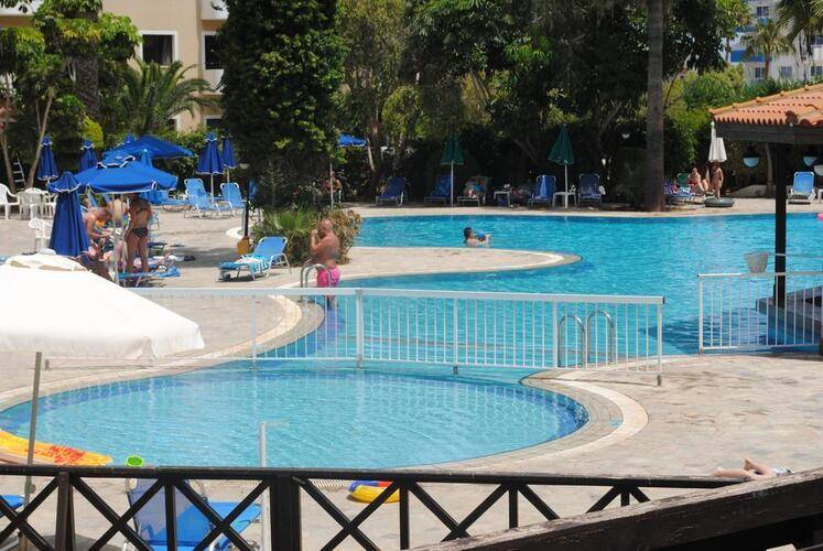 Narcissos Hotel