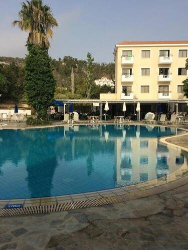 Narcissos Hotel