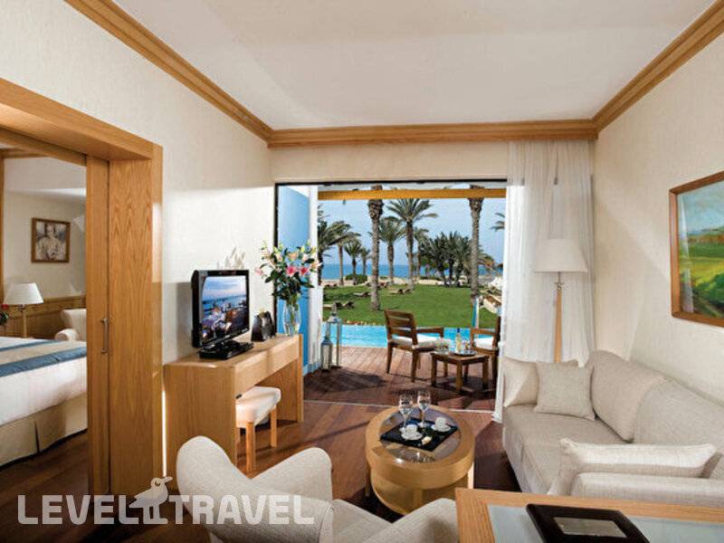Фотография Constantinou Bros Asimina Suites Hotel (Adults Only 16+)
