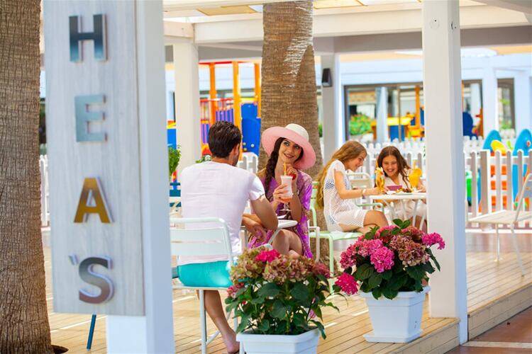 Atlantica Aeneas Resort & Spa