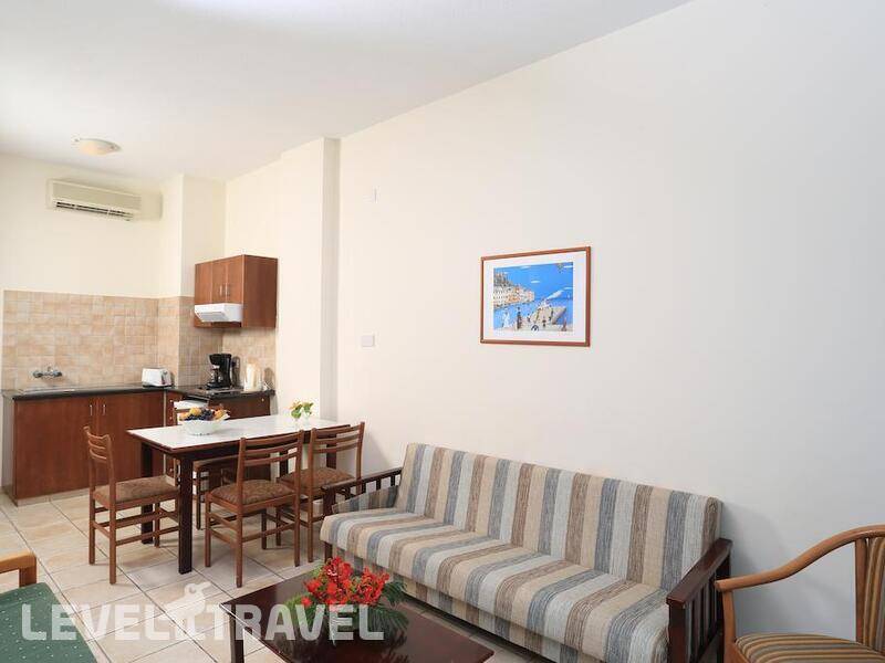 Фотография Jacaranda Hotel Apts