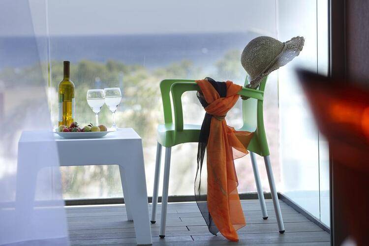 Faros Hotel