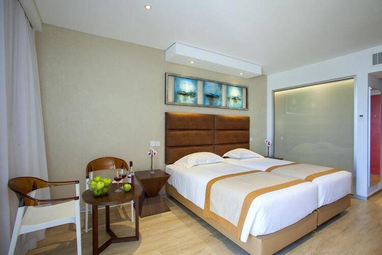 Faros Hotel