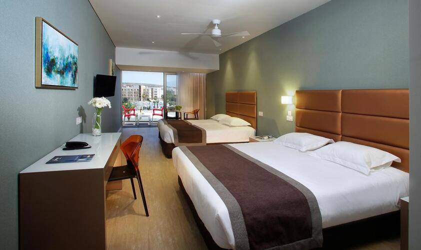 Faros Hotel