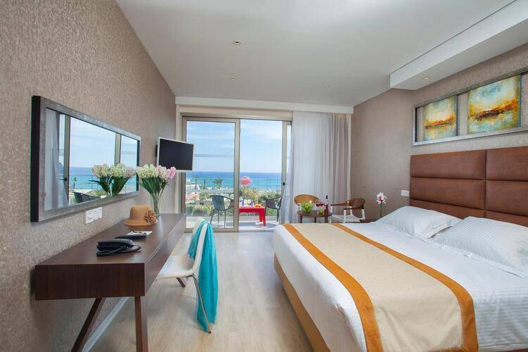 Faros Hotel