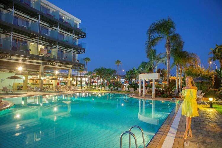 Faros Hotel