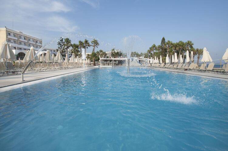 Louis Phaethon Beach