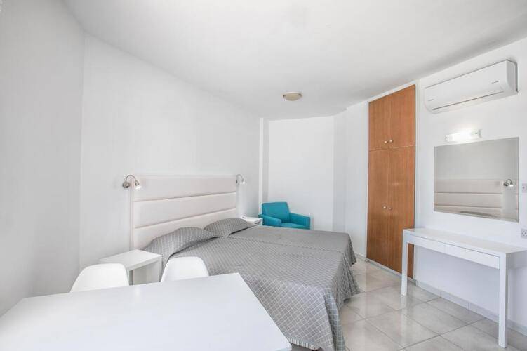 Papantonia Hotel Apartments