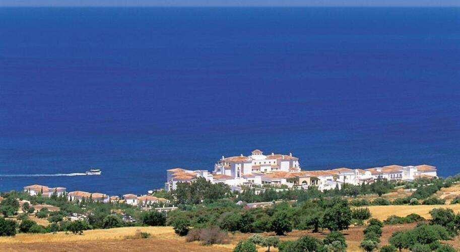 Anassa Hotel